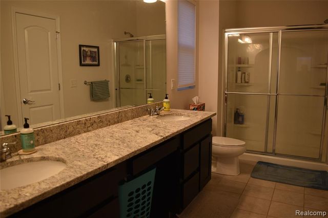 8211 Carston Lane, Brighton, MI 48116