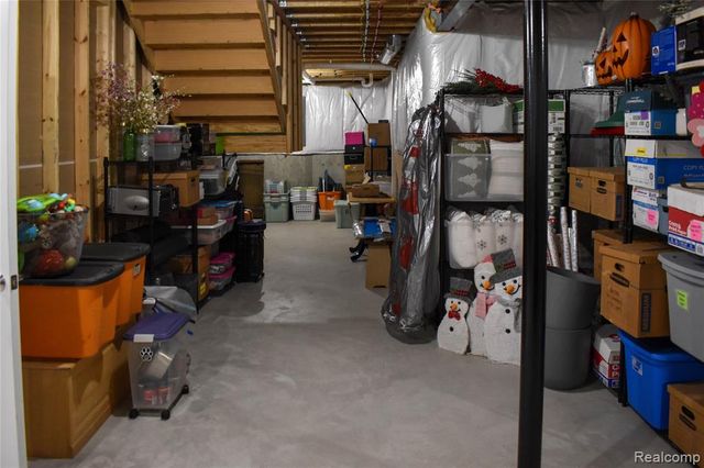 8211 Carston Lane, Brighton, MI 48116