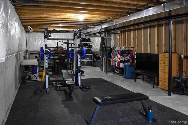 8211 Carston Lane, Brighton, MI 48116