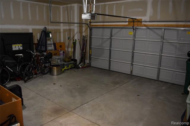 8211 Carston Lane, Brighton, MI 48116