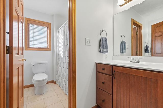 9079 Abbey Ln, North Huntingdon, PA 15642