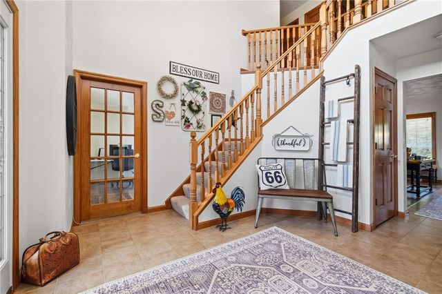 9079 Abbey Ln, North Huntingdon, PA 15642