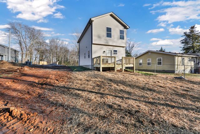 230 Robert St, Clarksville, TN 37040