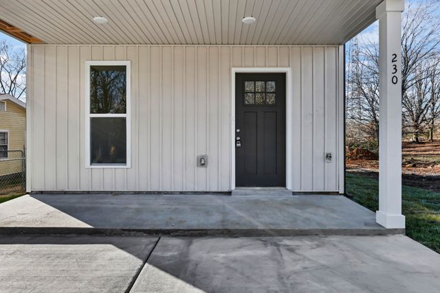 230 Robert St, Clarksville, TN 37040