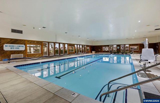 401 S Cascade Dr, Woodburn, OR 97071
