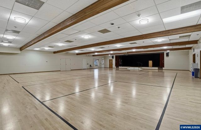 401 S Cascade Dr, Woodburn, OR 97071
