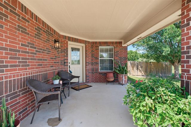 315 Floating Leaf DR, Hutto, TX 78634