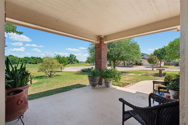315 Floating Leaf DR, Hutto, TX 78634