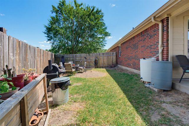315 Floating Leaf DR, Hutto, TX 78634
