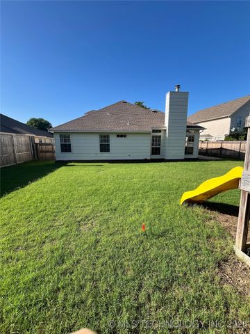 19416 E 38th Street S, Broken Arrow, OK 74014