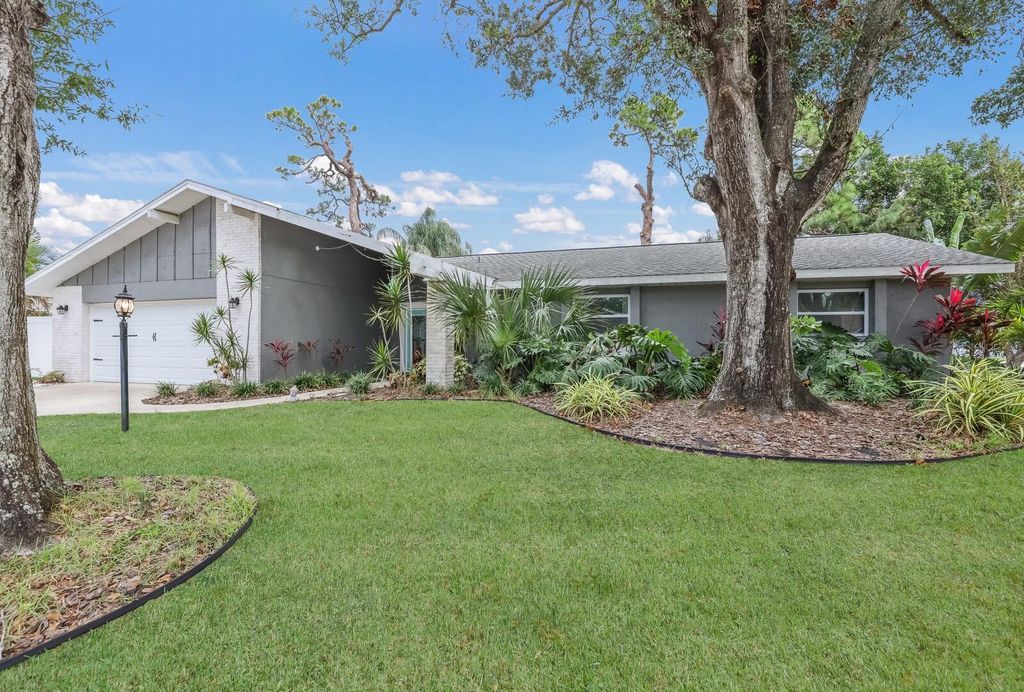 305 55TH STREET NW, BRADENTON, FL 34209 — photo 2