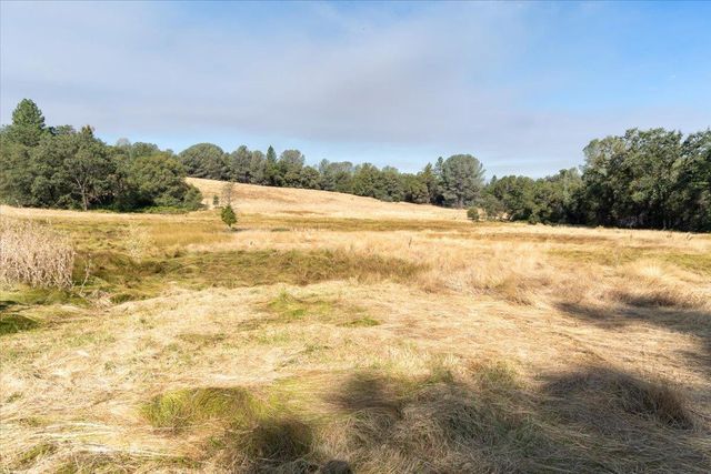 8260 Fairplay Rd, Somerset, CA 95684