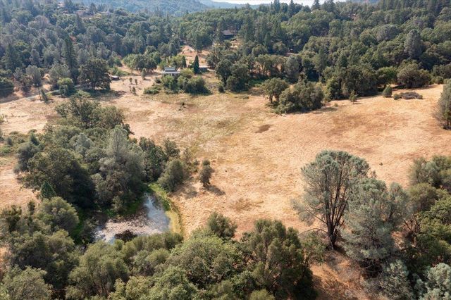 8260 Fairplay Rd, Somerset, CA 95684