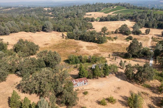8260 Fairplay Rd, Somerset, CA 95684
