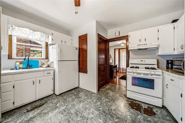 1728 Harbor Avenue, Ashtabula, OH 44004