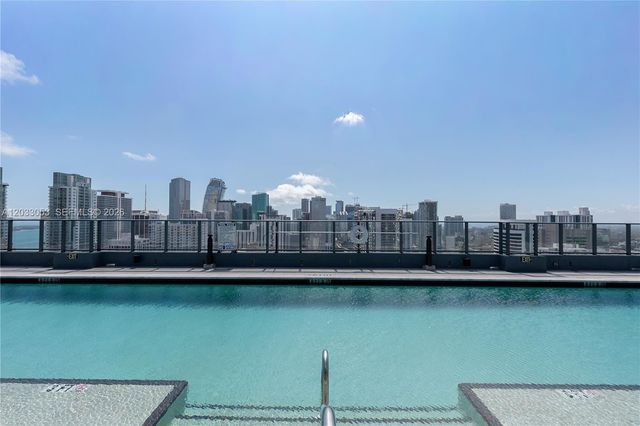 121 NE 5th Street 2401, Miami, FL 33132