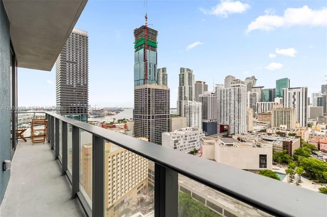 121 NE 5th Street 2401, Miami, FL 33132