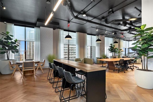 121 NE 5th Street 2401, Miami, FL 33132
