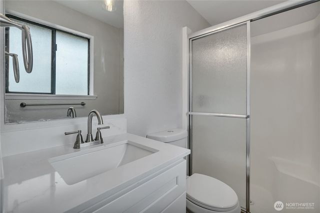 1811 162nd Street E, Tacoma, WA 98445