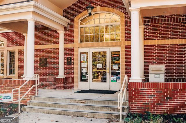 104 Chickadee Court, Auburn, GA 30011