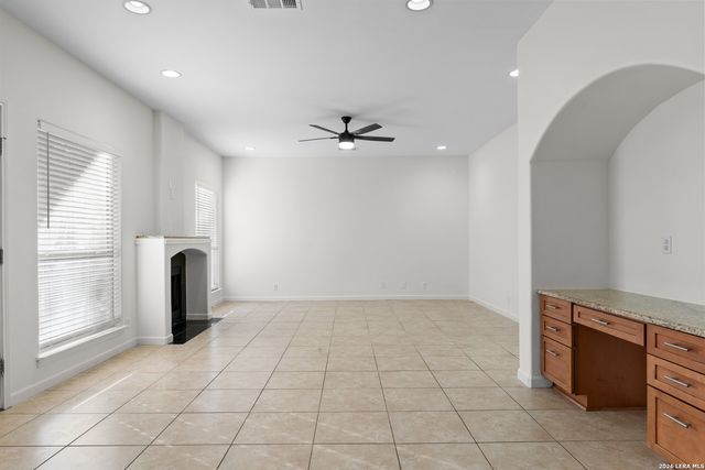 17 NIKITA, San Antonio, TX 78248