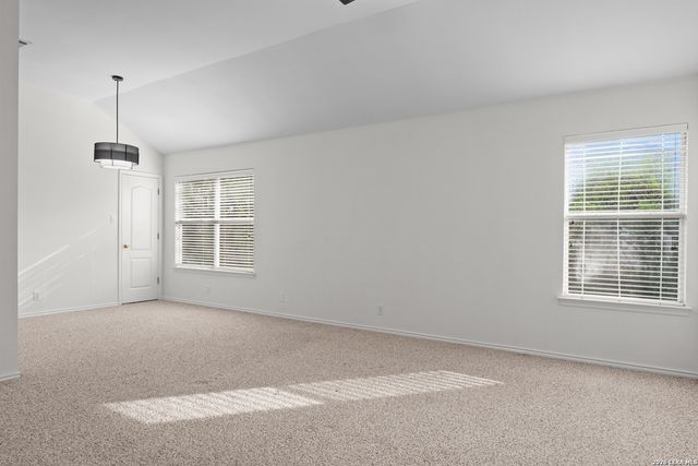 17 NIKITA, San Antonio, TX 78248