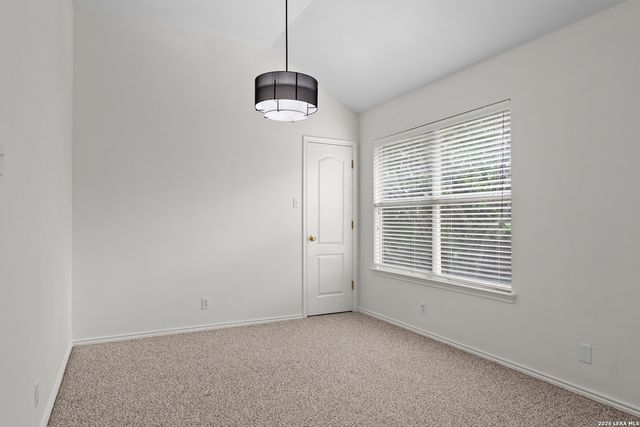 17 NIKITA, San Antonio, TX 78248