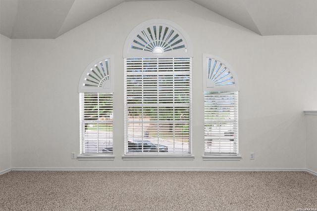 17 NIKITA, San Antonio, TX 78248