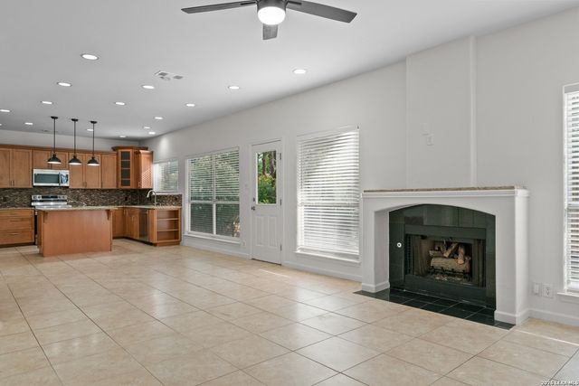 17 NIKITA, San Antonio, TX 78248