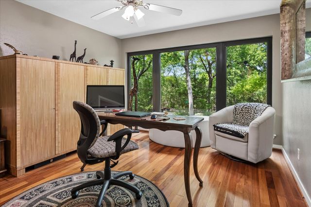 711 Monssen Parkway, Dallas, TX 75224