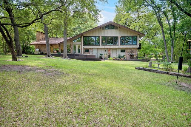 711 Monssen Parkway, Dallas, TX 75224