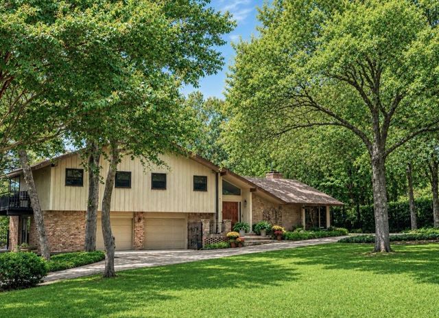 711 Monssen Parkway, Dallas, TX 75224