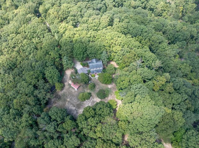 7422 Indian Creek Rd, Mc Ewen, TN 37101