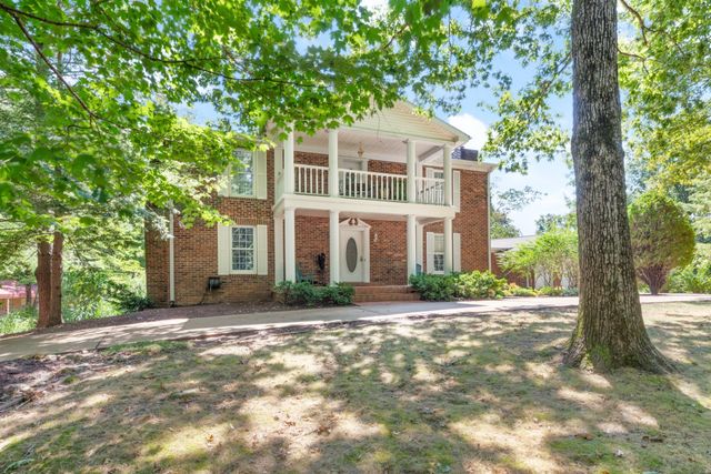 7422 Indian Creek Rd, Mc Ewen, TN 37101