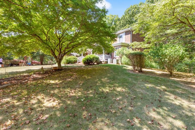 7422 Indian Creek Rd, Mc Ewen, TN 37101