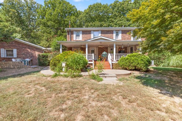 7422 Indian Creek Rd, Mc Ewen, TN 37101