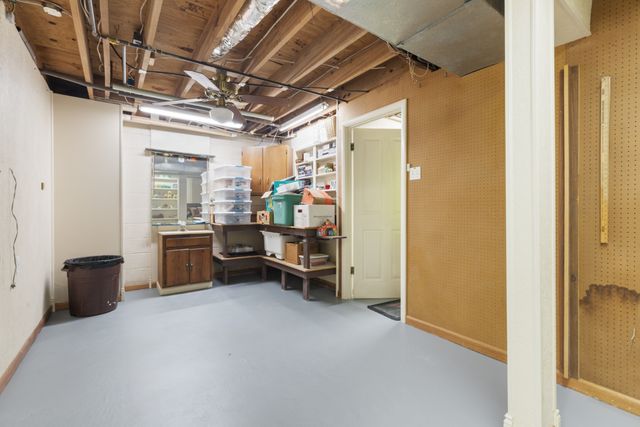 7422 Indian Creek Rd, Mc Ewen, TN 37101