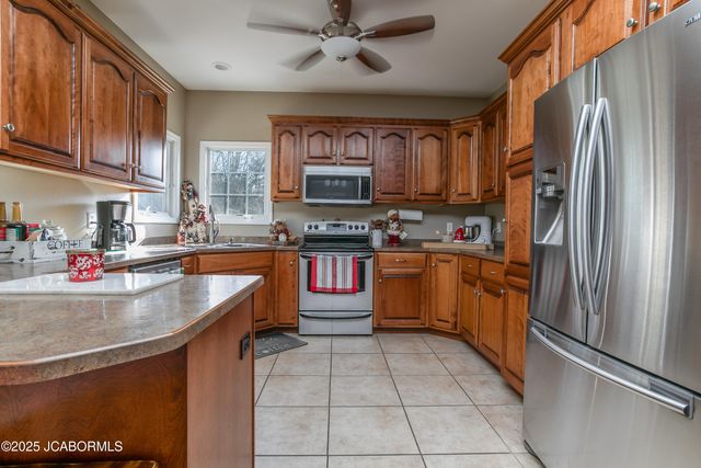 804 ROCK HILL COURT, Jefferson City, MO 65109