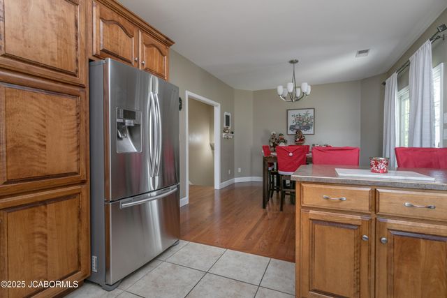 804 ROCK HILL COURT, Jefferson City, MO 65109