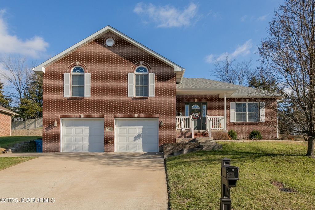 804 ROCK HILL COURT, Jefferson City, MO 65109