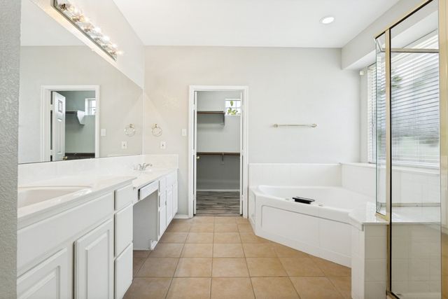 534 Hackberry Drive, Murphy, TX 75094