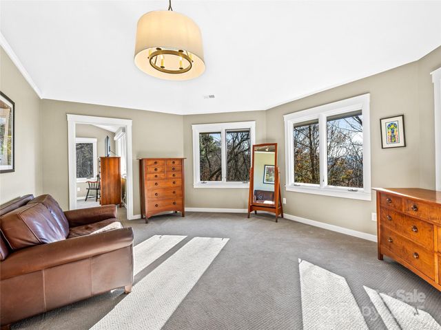 339 Beaverdam Road, Asheville, NC 28804