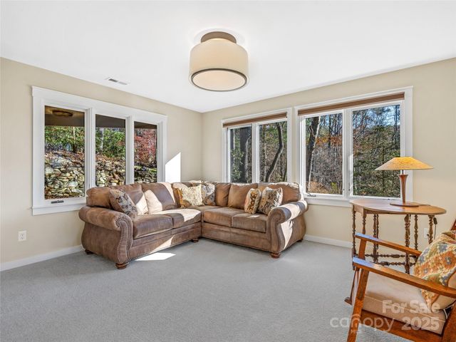 339 Beaverdam Road, Asheville, NC 28804