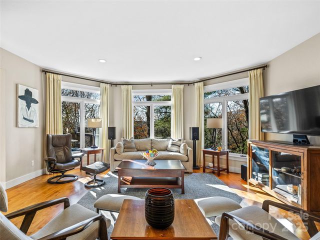 339 Beaverdam Road, Asheville, NC 28804