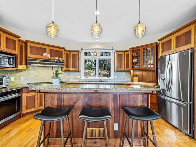 339 Beaverdam Road, Asheville, NC 28804