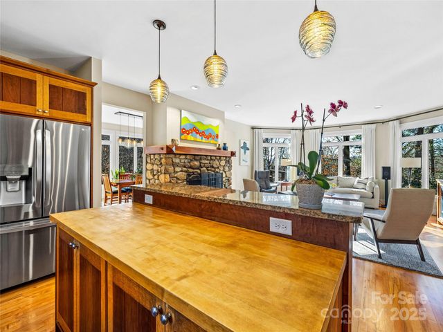 339 Beaverdam Road, Asheville, NC 28804