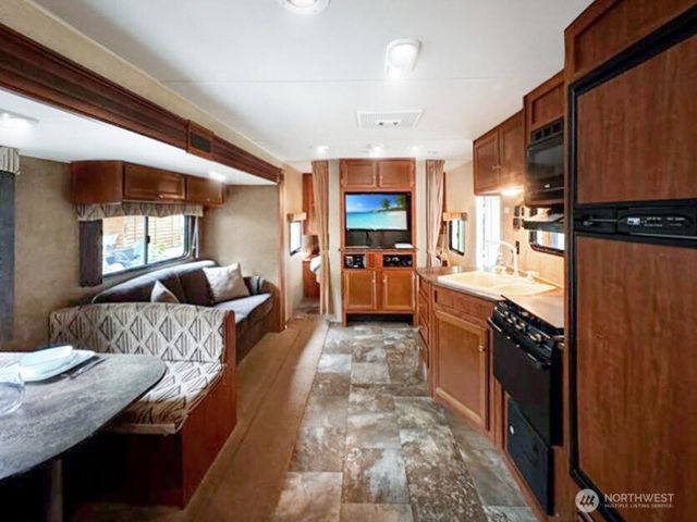 47 Wilderness Way, Deming, WA 98244