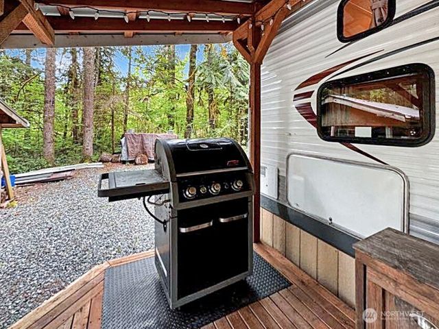 47 Wilderness Way, Deming, WA 98244