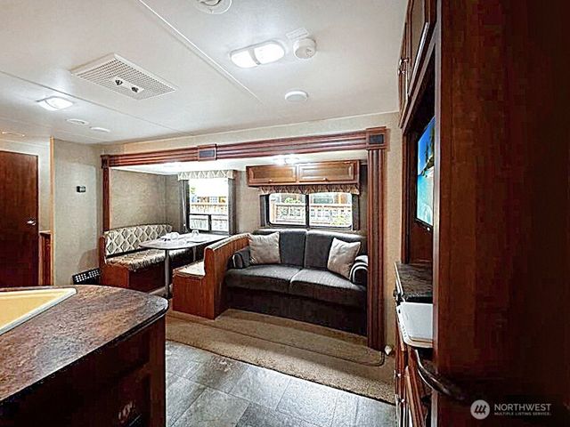 47 Wilderness Way, Deming, WA 98244