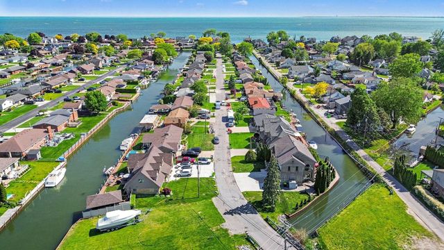 38035 Pointe Rosa Street, Harrison Twp, MI 48045